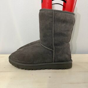 UGG grey Suede Classic Short Boots